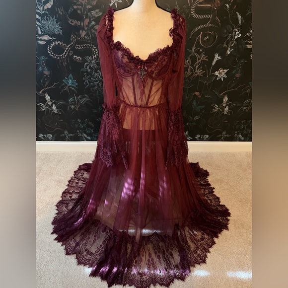 Dolls Kill Halloween Vampire Dress Widow Burgundy Red Gothic Dress Size XXL - Picture 8 of 8